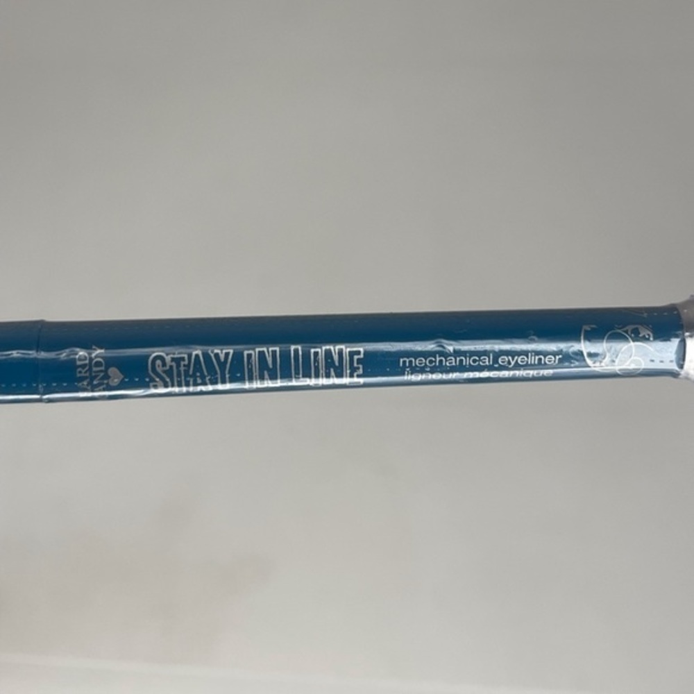 Hard Candy stay in line mechanical eyeliner